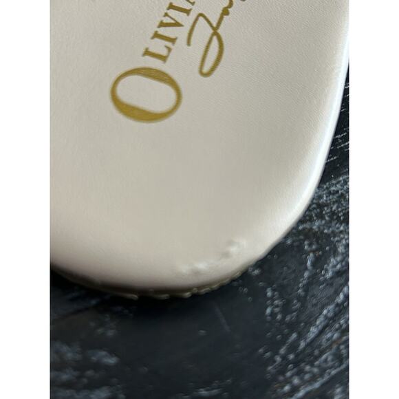 Olivia Ferguson Women's Beige Woven‎ Flat Sandal New Size 9 Vegan Leather Classy - Picture 6 of 9